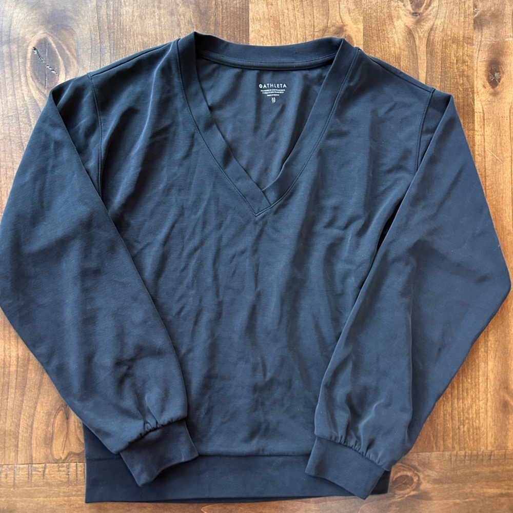 Athleta Women's V-Neck Top - Picture 1 of 3
